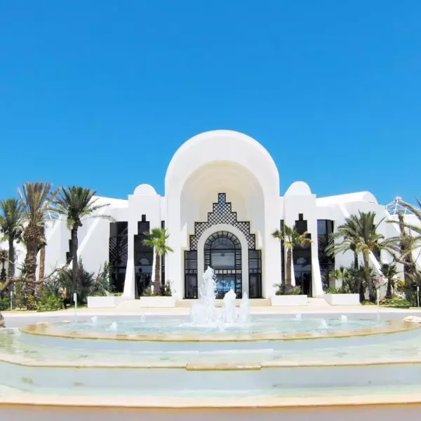 Découvrez le Radisson Blu Resort & Thalasso Djerba – Un havre de paix au bord de la Méditerranée