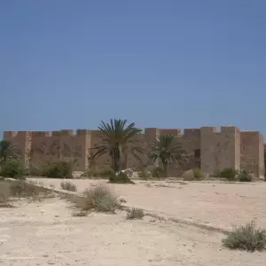 Fort Ghazi Mustapha à Djerba : Histoire, Architecture et Légendes