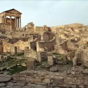 Dougga Tunisie : Joyau Romain Classé au Patrimoine Mondial de l’UNESCO
