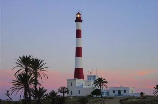 phare de taguermess midoun