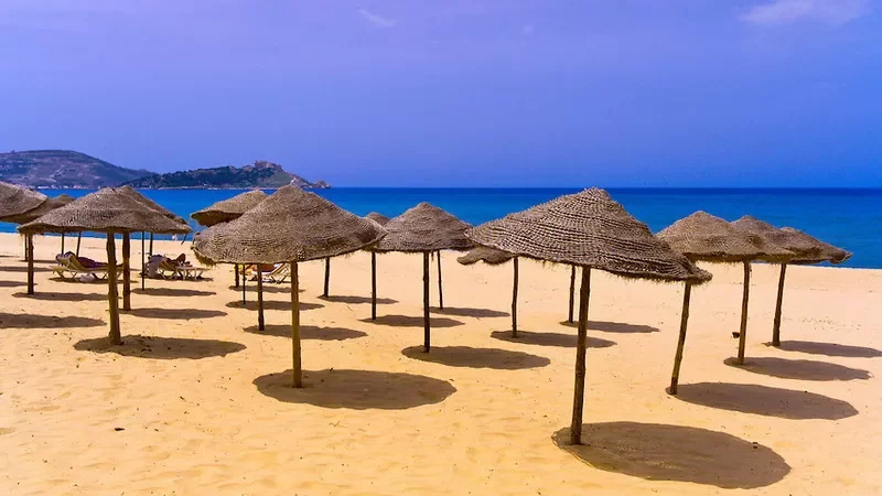 Découvrez la beauté cachée de la Plage de Tabarka