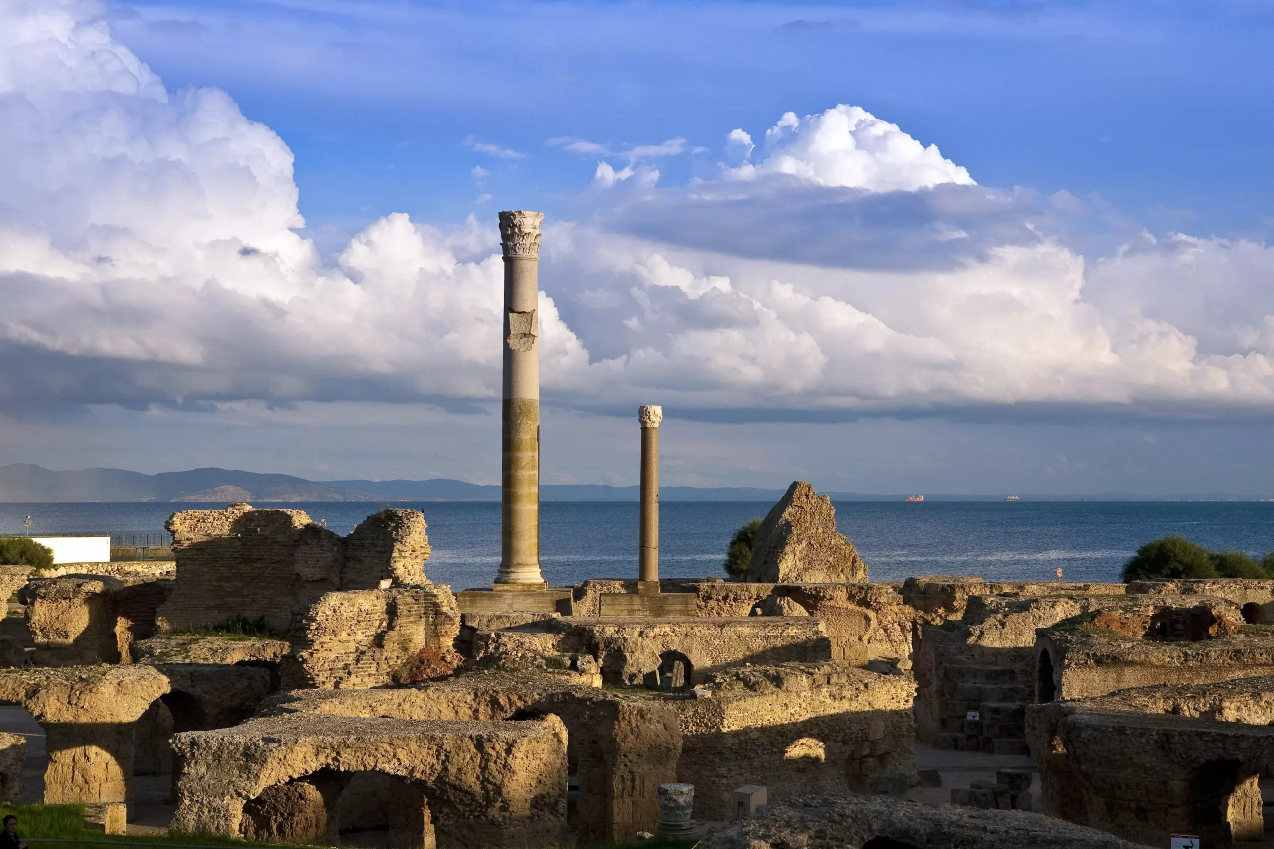 Découvrir les joyaux cachés de Carthage : un voyage à travers le temps