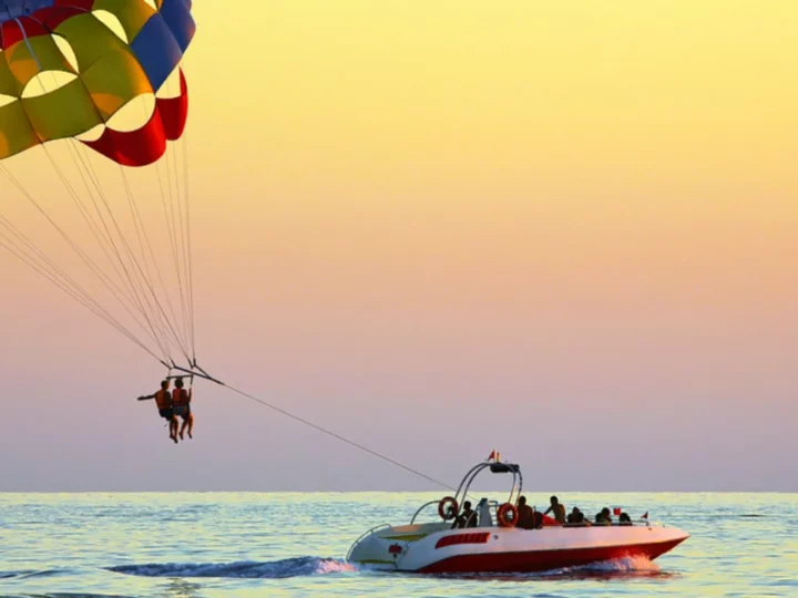 Parachute Ascensionnel à Djerba : Le Guide Complet pour une Aventure Inoubliable